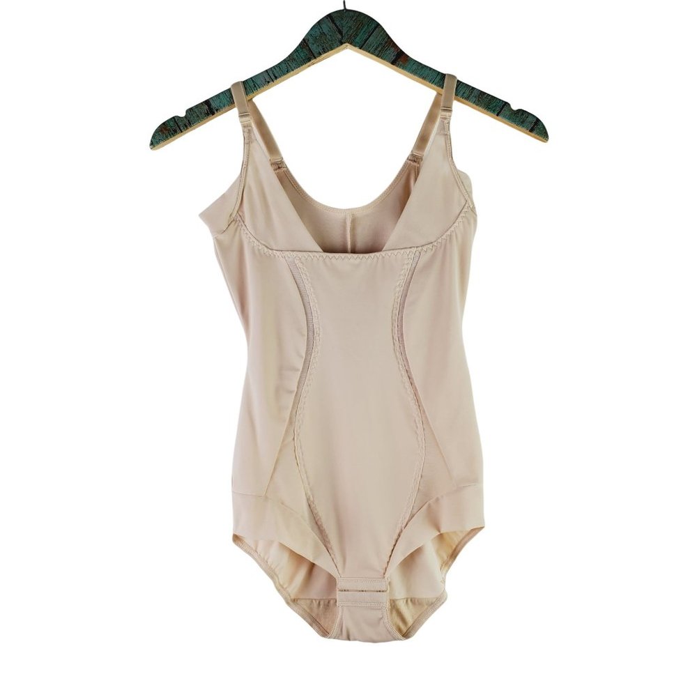 Maidenform Nude Bodysuit w/ Adjustable Crotch & Shoulder Straps Sz S